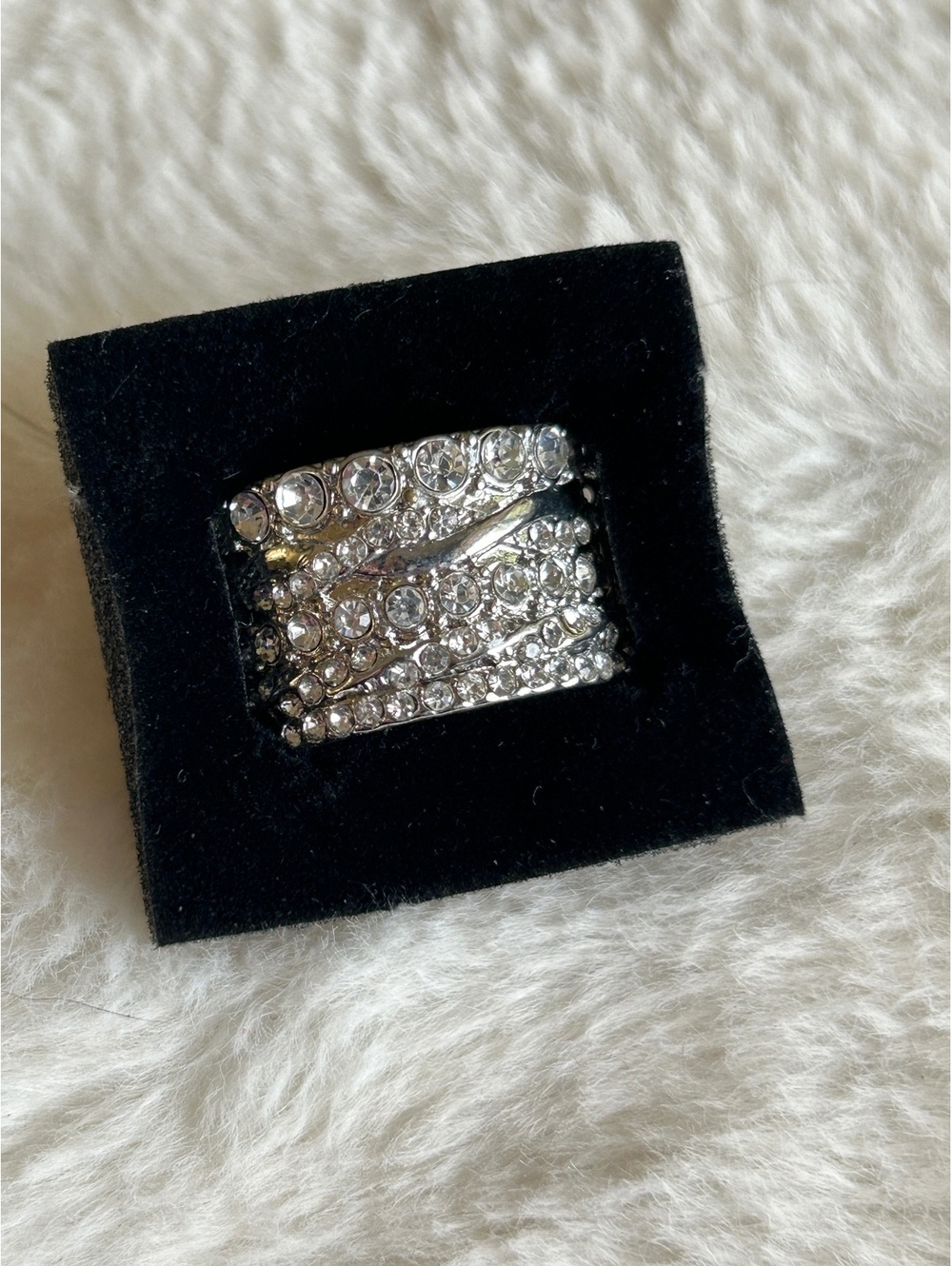 Silver Tone Stretch Ring with Costume Clear Rhinestones